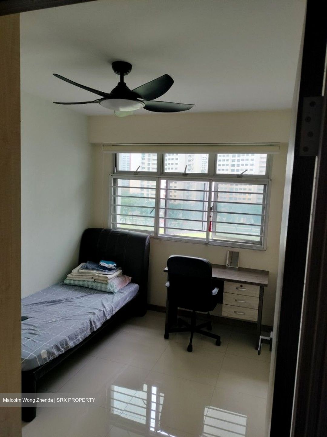 Bukit Batok West Avenue 5 (Bukit Batok),  #527904001